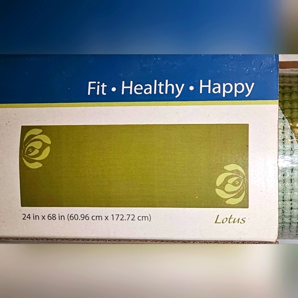 NWT Micronban 24"x68"Green Lotus Yoga Mat - Picture 2 of 5